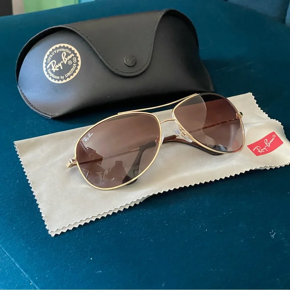 Ray-Ban Aviator sunglasses - Picture 3 of 6